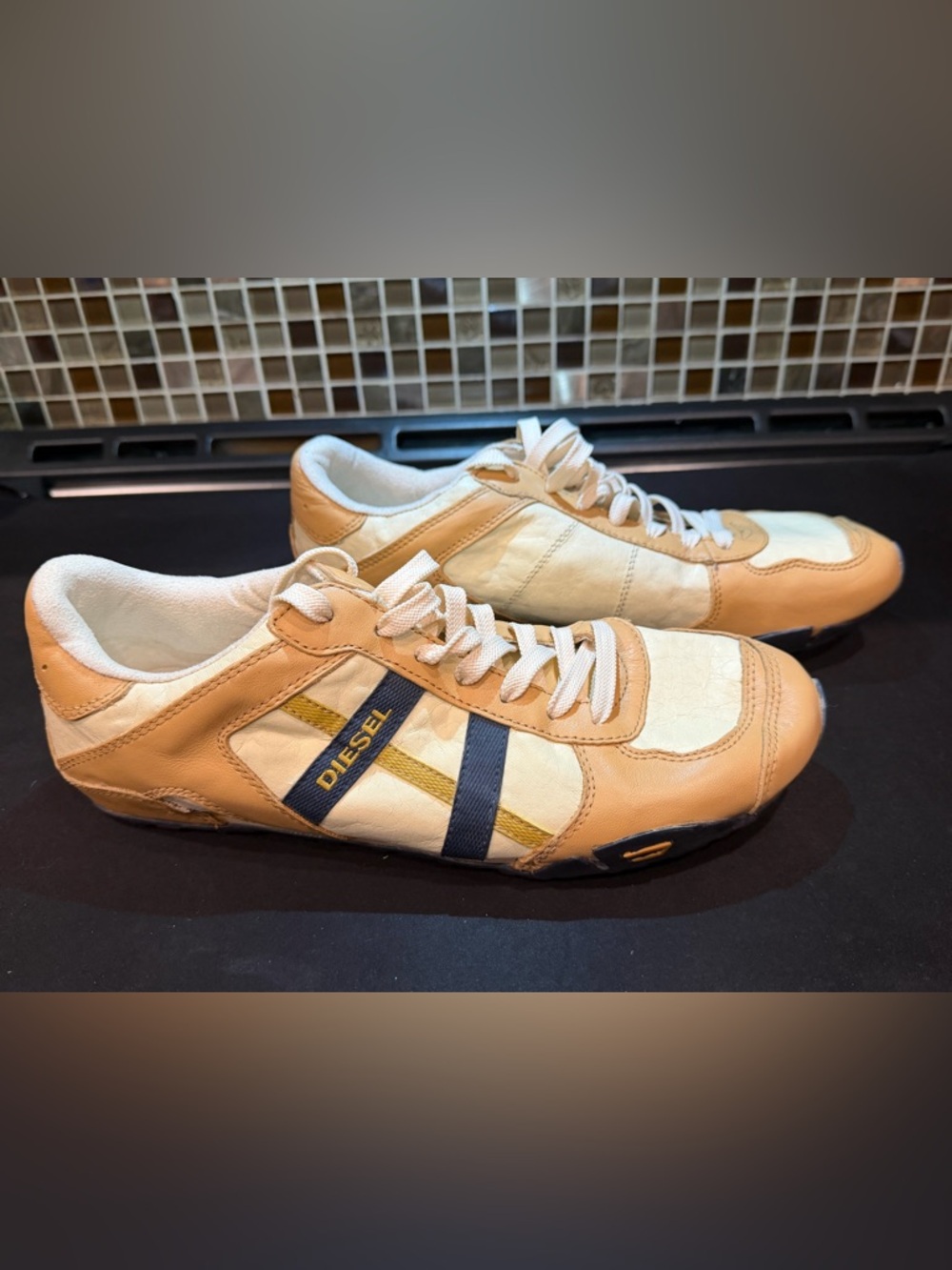 Diesel Men’s Cream & Tan Low-Top Sneakers with Navy & Yellow Stripes